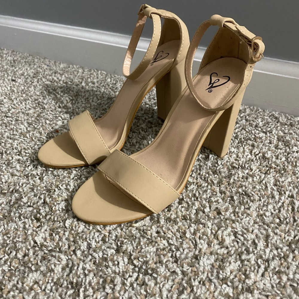 Women's nude heels. Windsor 5/12